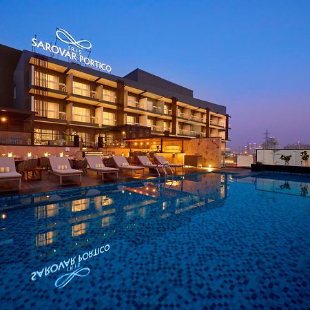 Iris Sarovar Portico グルガウン エクステリア 写真