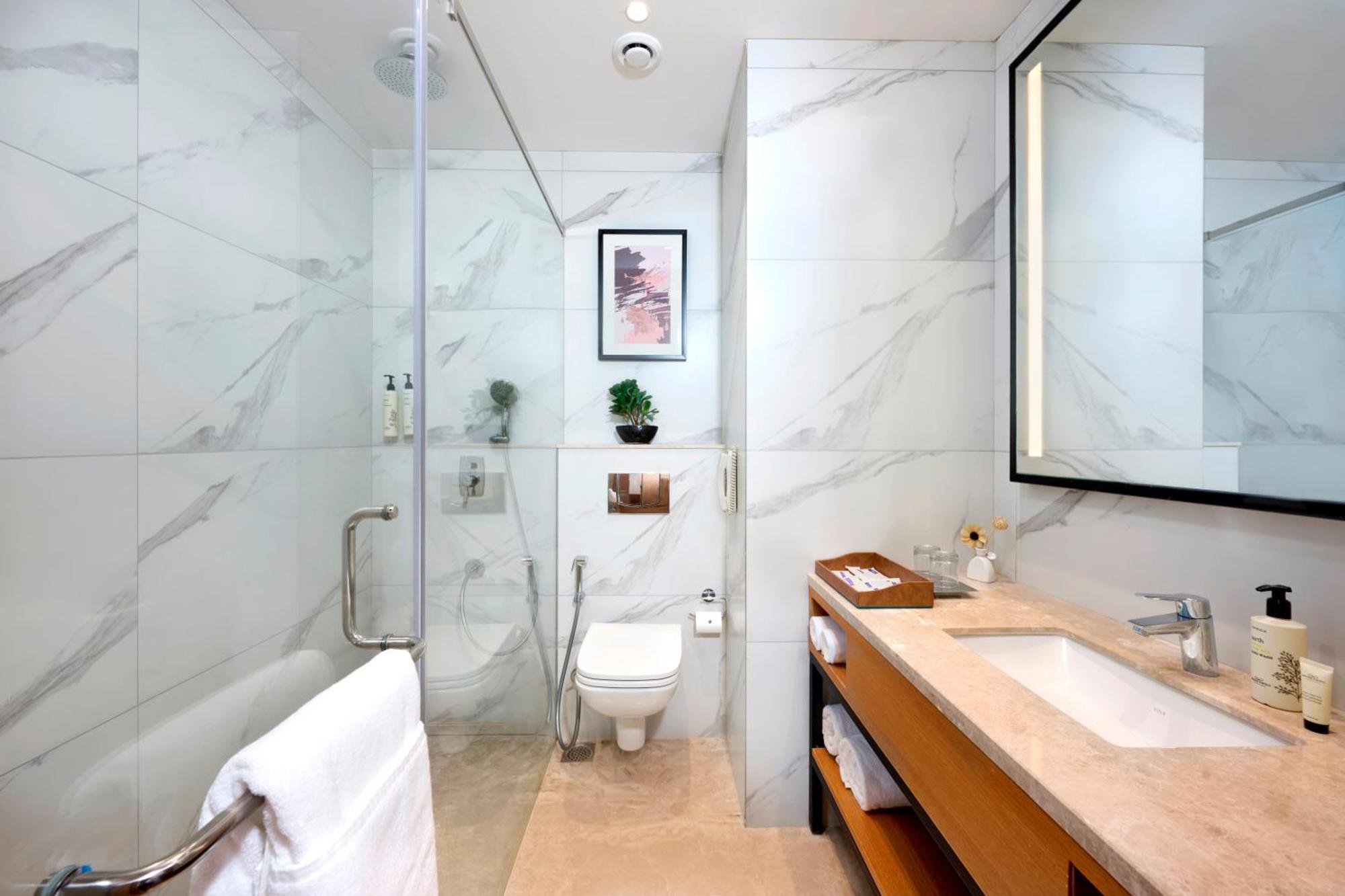 Iris Sarovar Portico グルガウン エクステリア 写真